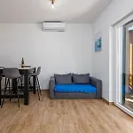 Gorgeous In With Wifi Apartment *