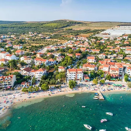 In With Kitchen * Turanj