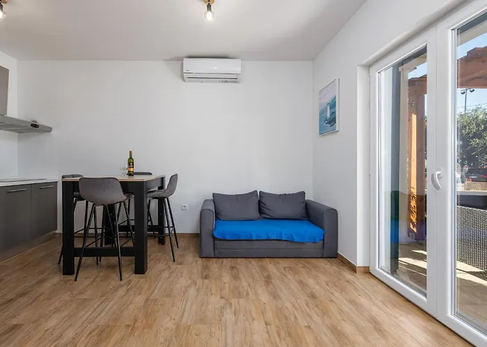 In With Kitchen شقة *