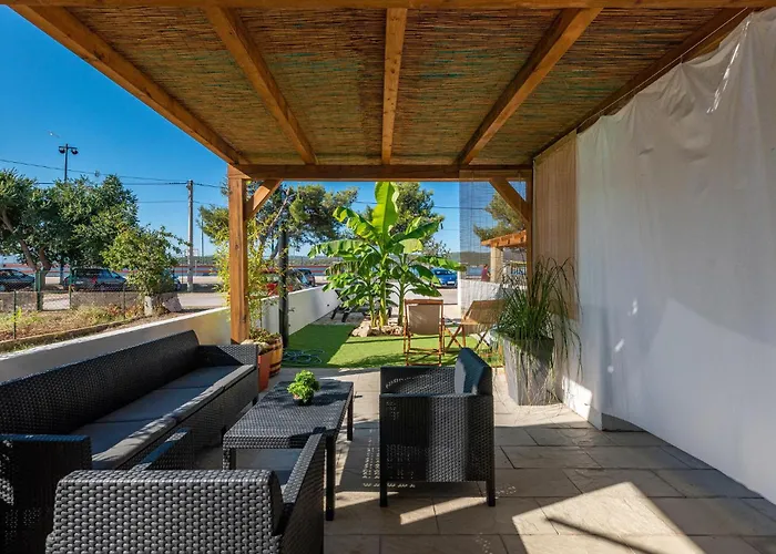 In With Kitchen توراني