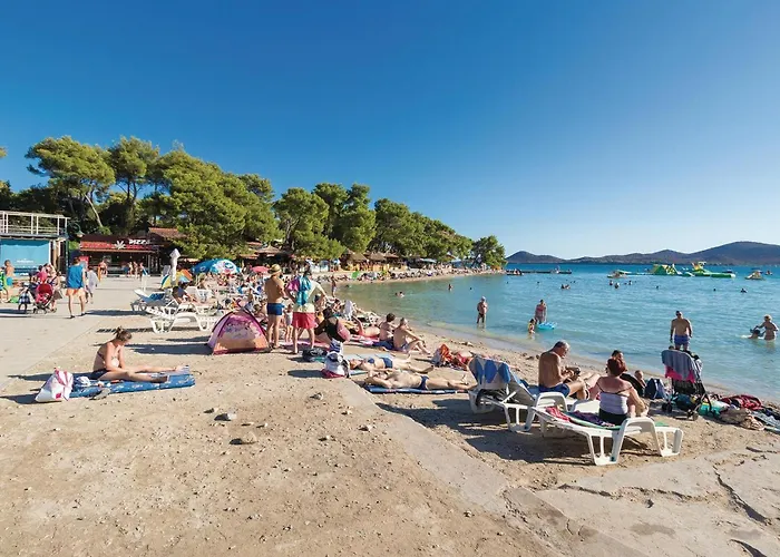 In With Kitchen شقة توراني